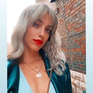 Meet your Posher, Venessa